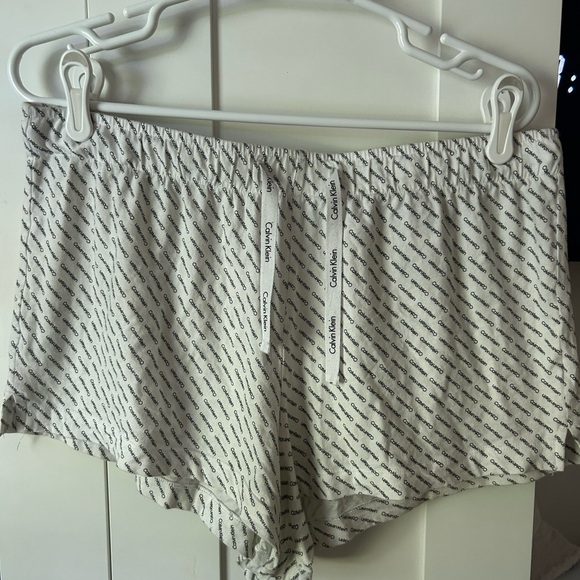 Calvin Klein Sleep Set - Picture 3 of 4